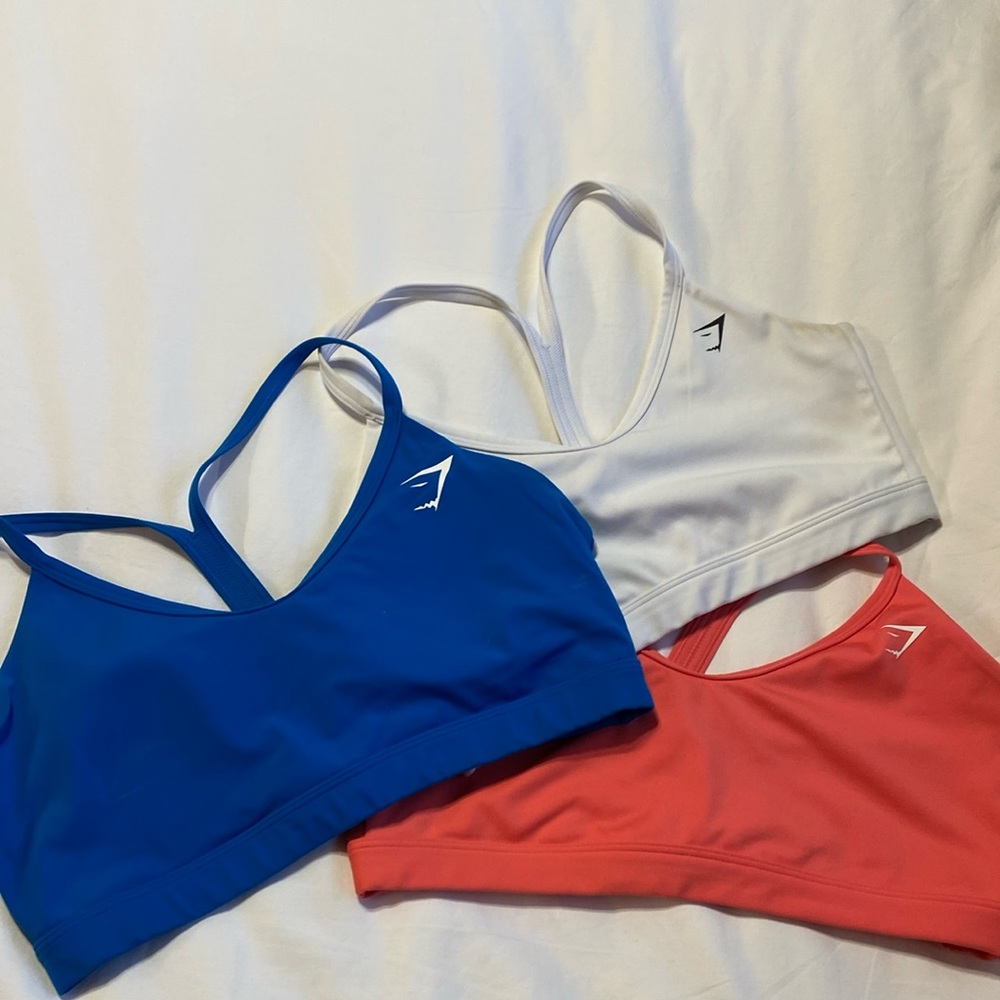 GymShark V-Neck Bras